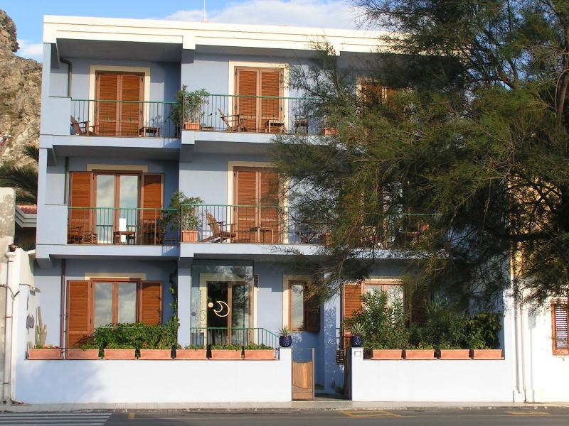 ميلاتسو Hotel Esperia المظهر الخارجي الصورة